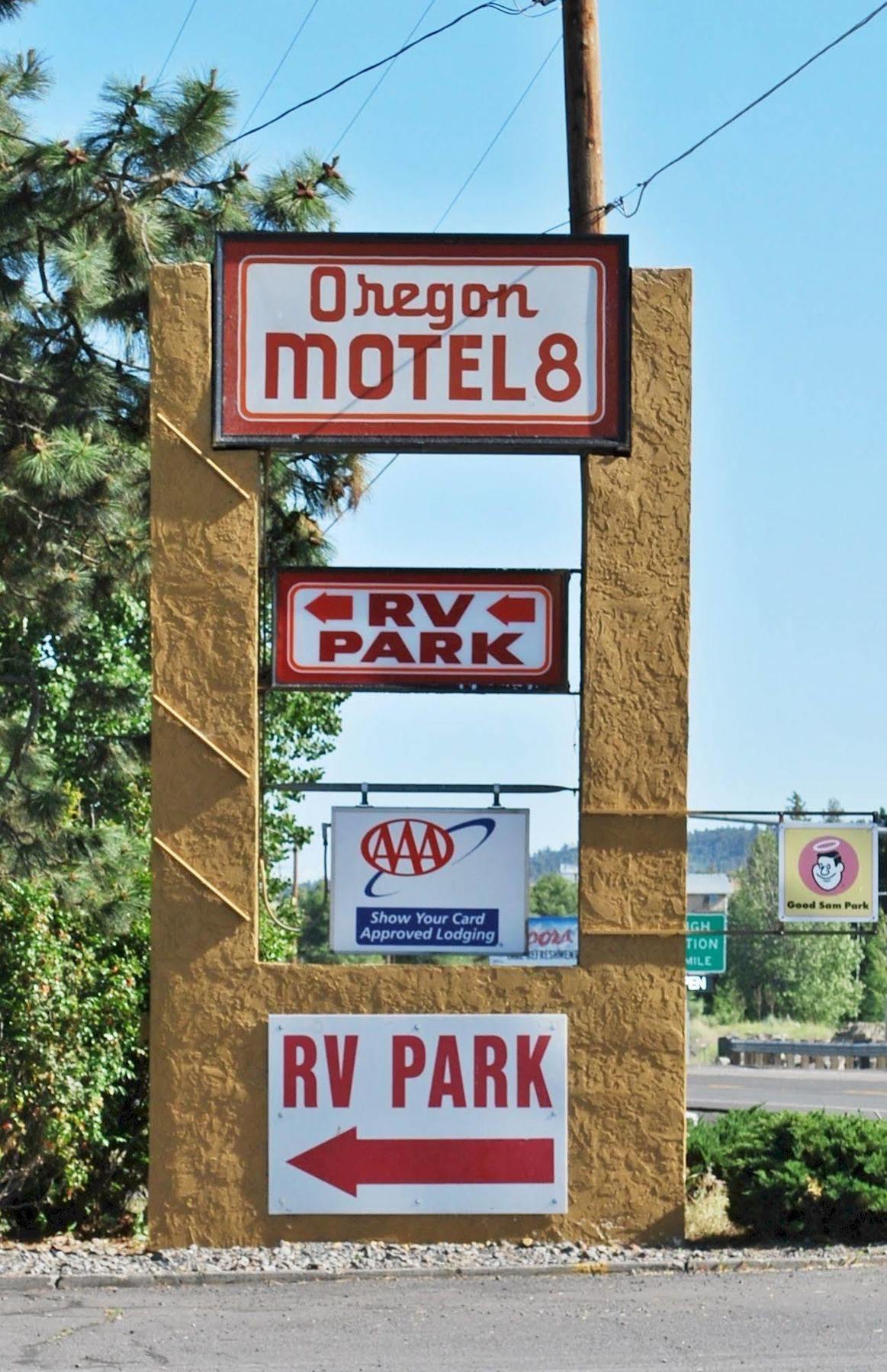 Oregon Motel 8 And Rv Park Klamath Falls Exterior foto